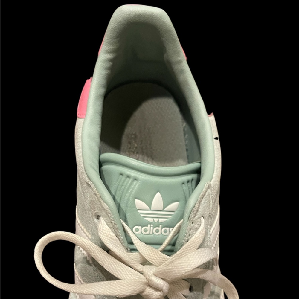 Adidas Sneaker Gazelle Hazy Green Teal White Pink US Kids 5.5 = Women 7 - 7.5 - Picture 6 of 16